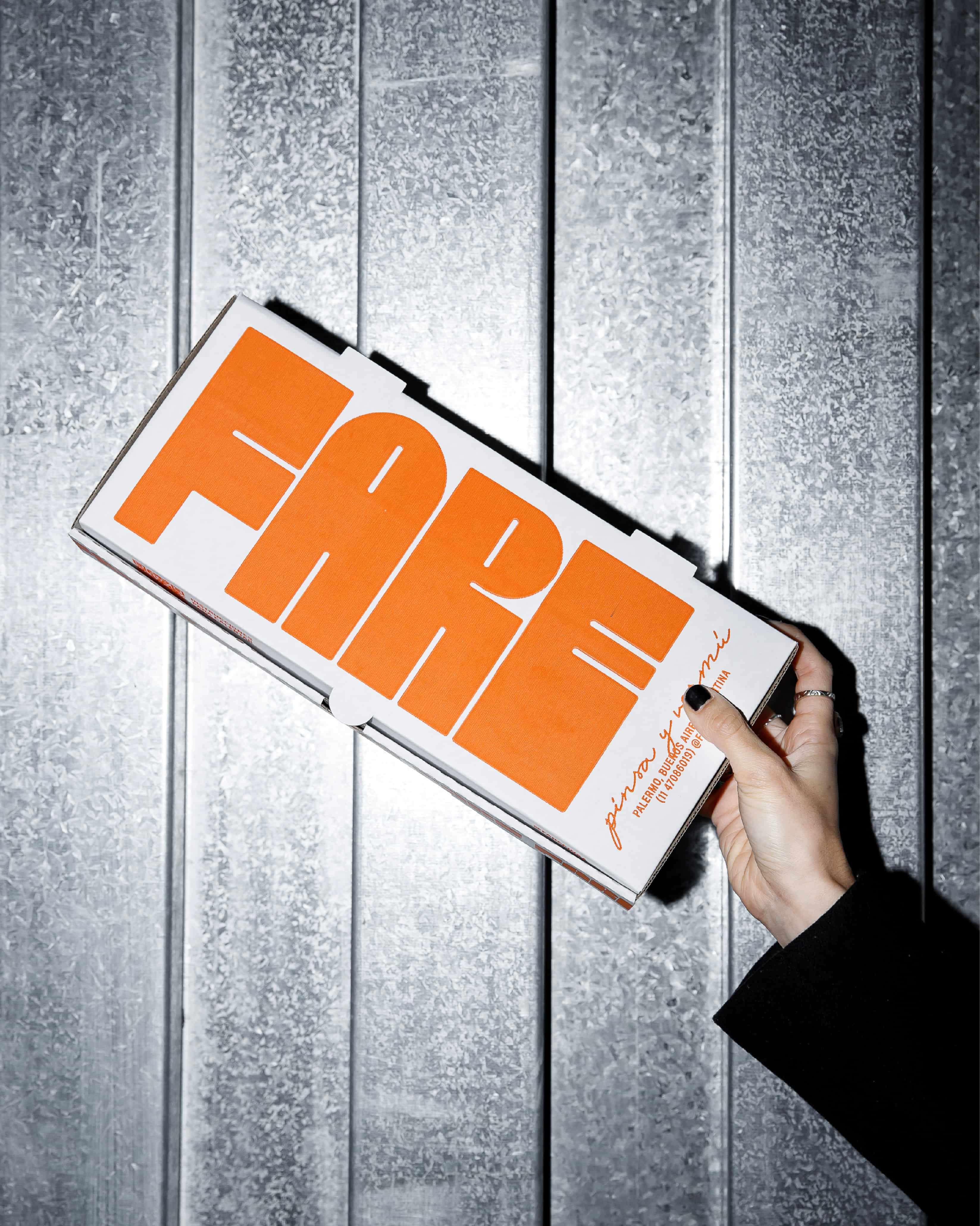 Estudio creativo especializado en Branding, Diseño Web y Packaging. Fundado en Buenos Aires en 2016. 10