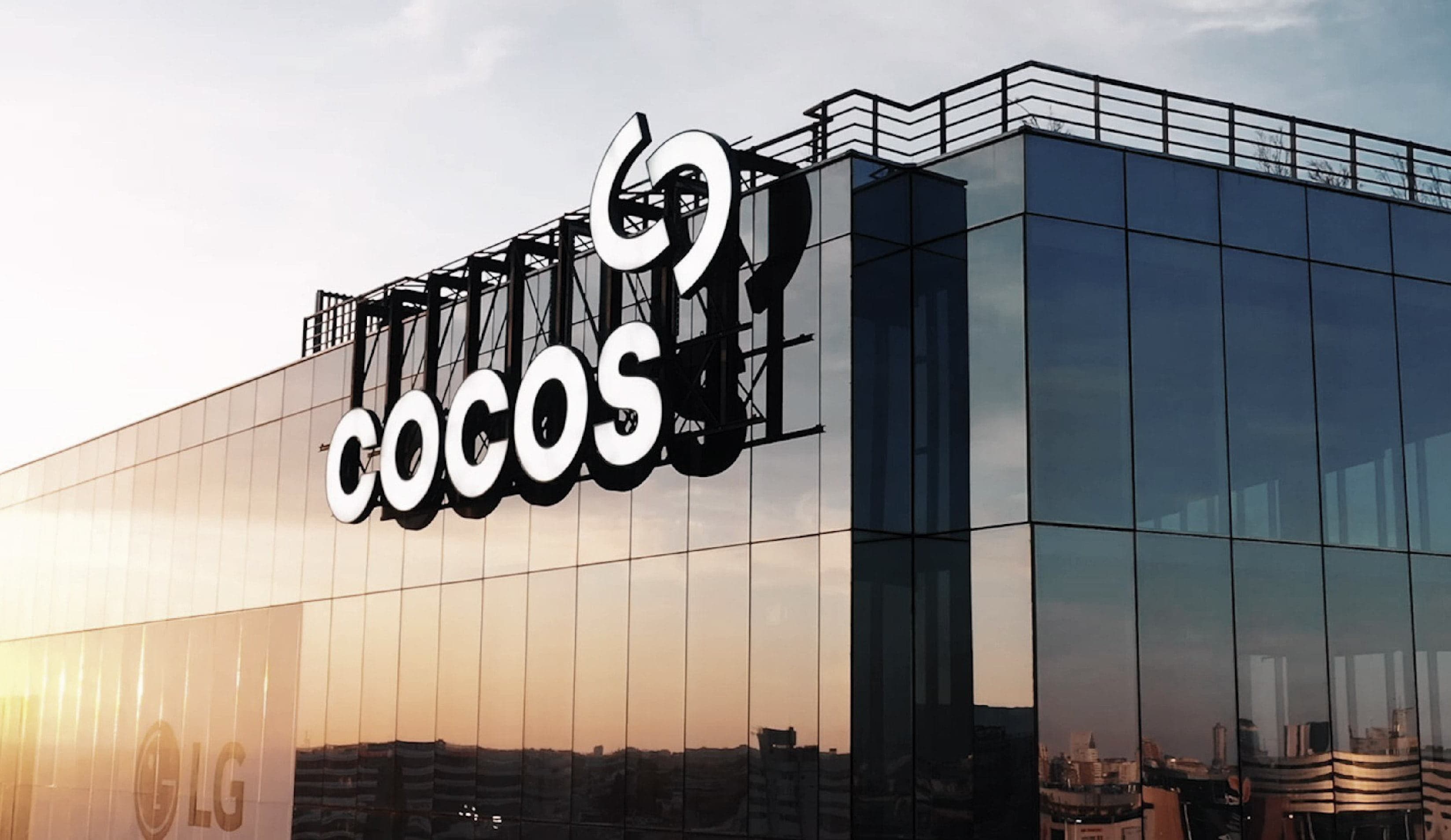 Estudio creativo especializado en Branding, Diseño Web y Packaging. Fundado en Buenos Aires en 2016. 3